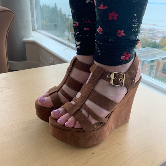 Size 7 Suade Wedge Heels - Picture 3 of 3